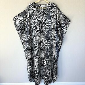 Winlar Caftan Black and White Zebra Animal Print OS